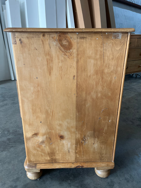 English Pine Chest with Pot Knobs