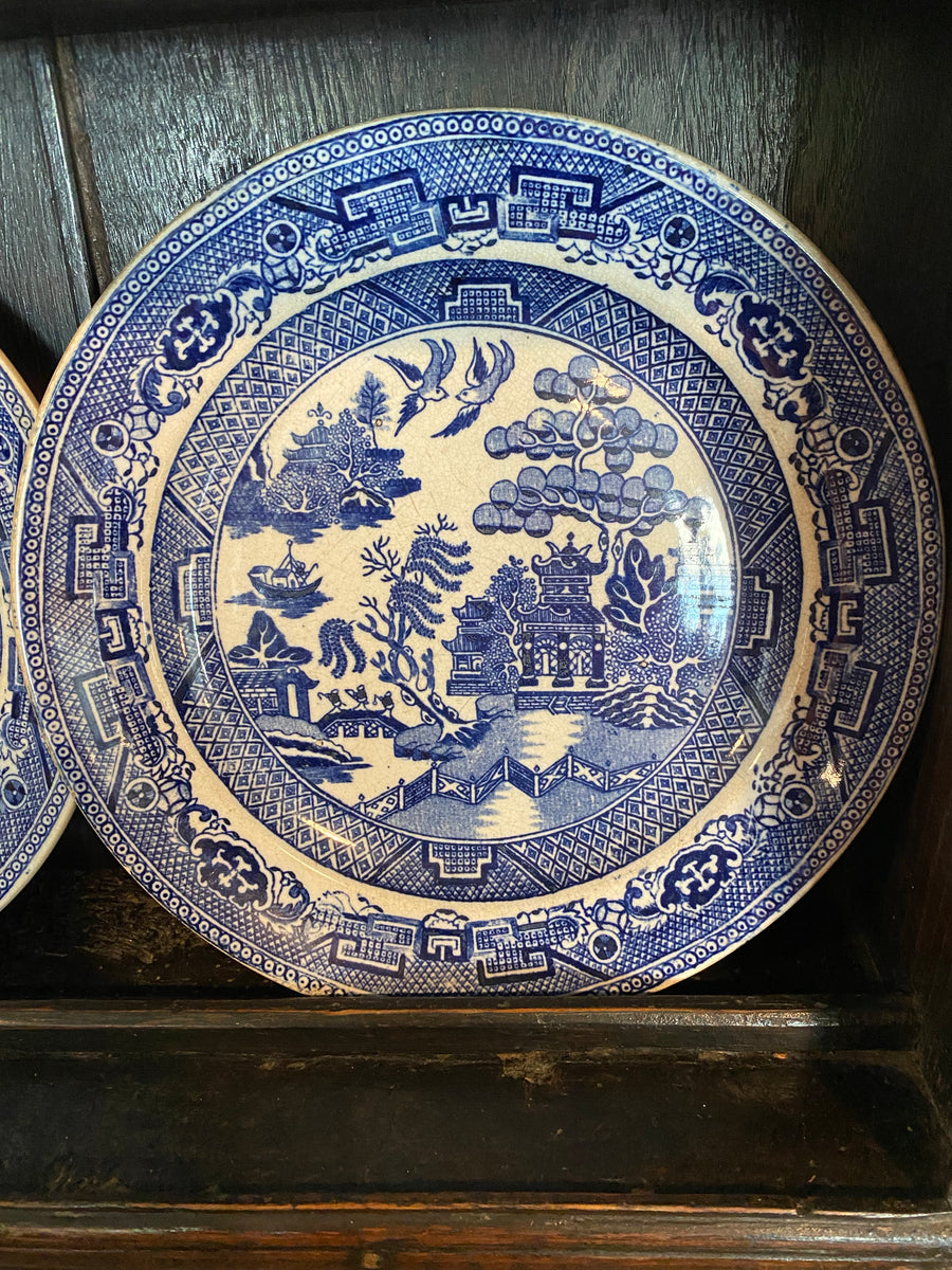 Blue Willow Dinner Plates, Set of 4 - The Vermont Country Store