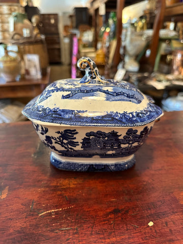 Mini Blue Willow Soup Tureen with Gold