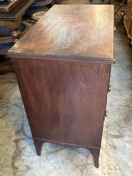 English Mahogany 3-Drawer Chest