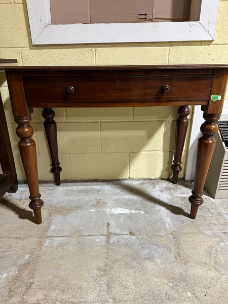 Victorian Mahogany One-Drawer Side Table