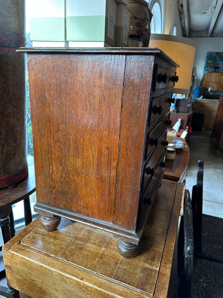 Small Oak "Weekday" Chest