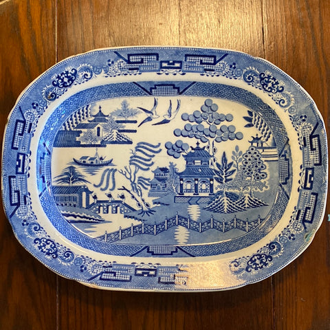Blue Willow Platter with Comb Back