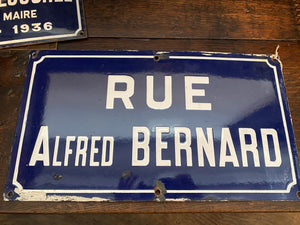 "Rue Alfred Bernard" Sign