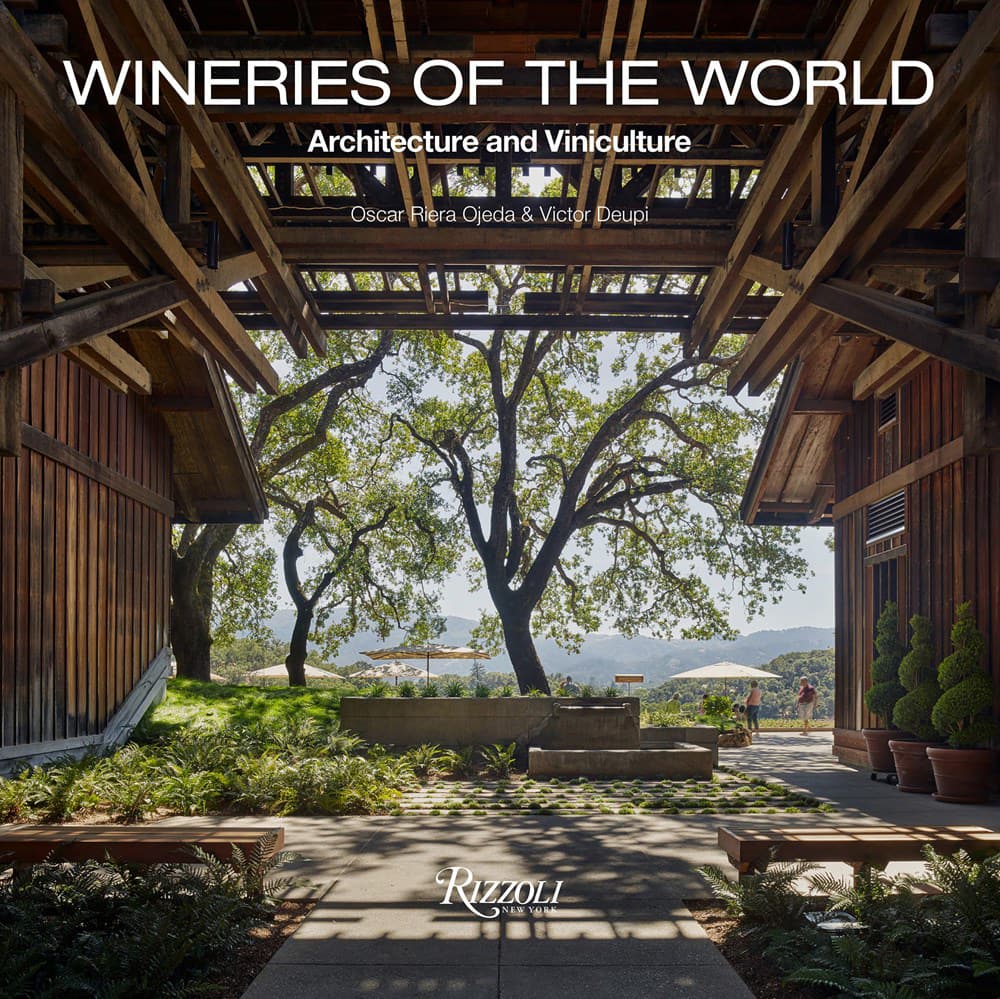 "Wineries of the World", by Oscar Riera Ojeda & Victor Deupi